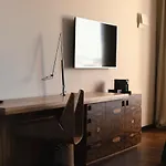 Hotel Warszawa Hotell 5*