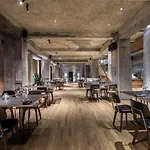 Hotell Hotel Warszawa